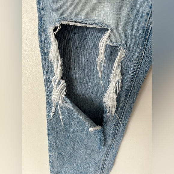 American Eagle Mom Jeans - Picture 3 of 10